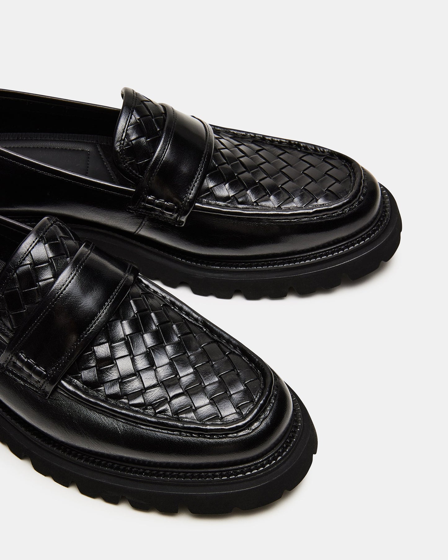 STRAND BLACK LEATHER