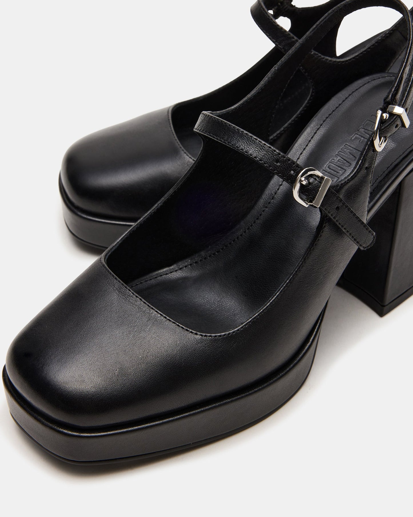 MITRIA BLACK LEATHER