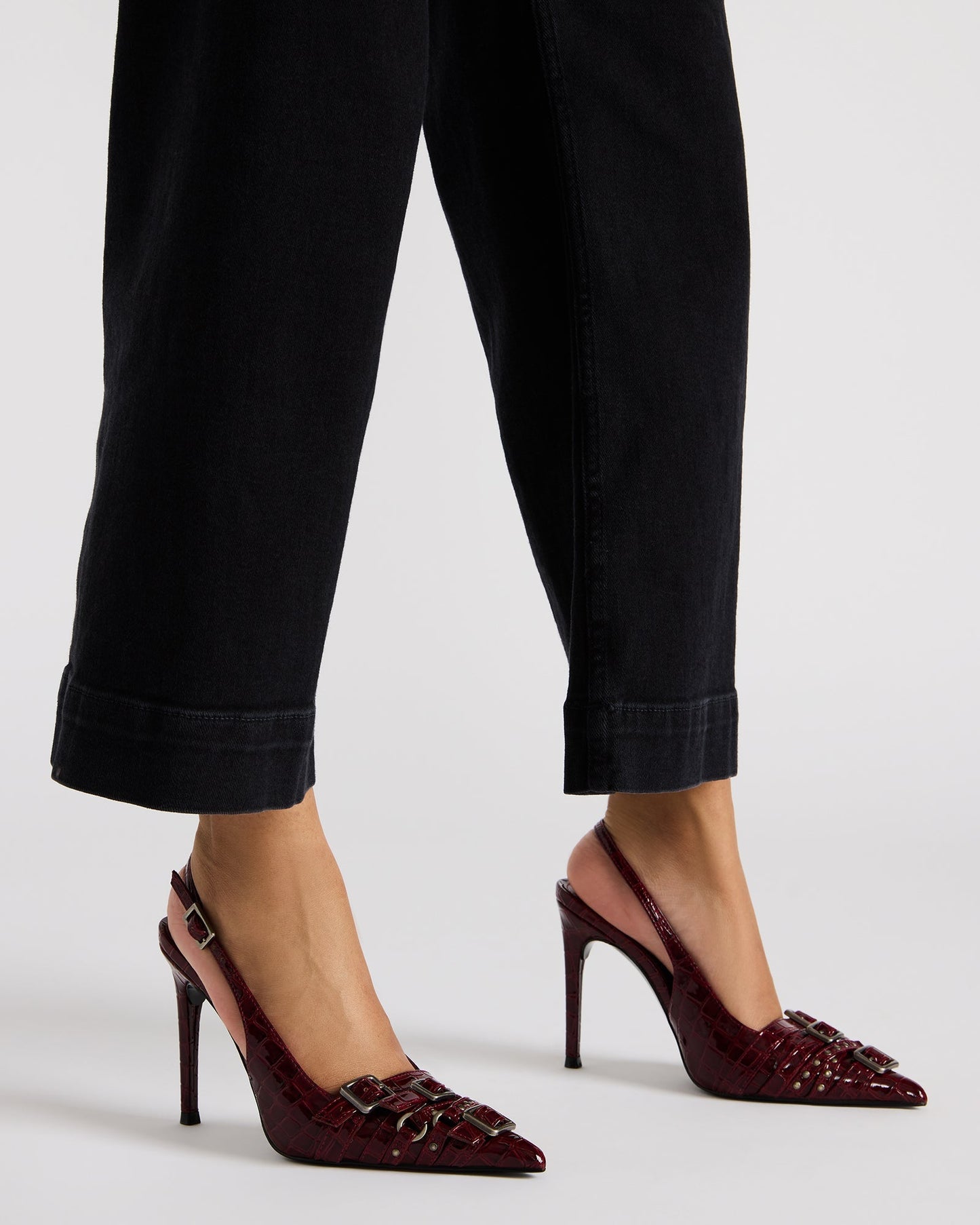 RIVVY RED CROCODILE