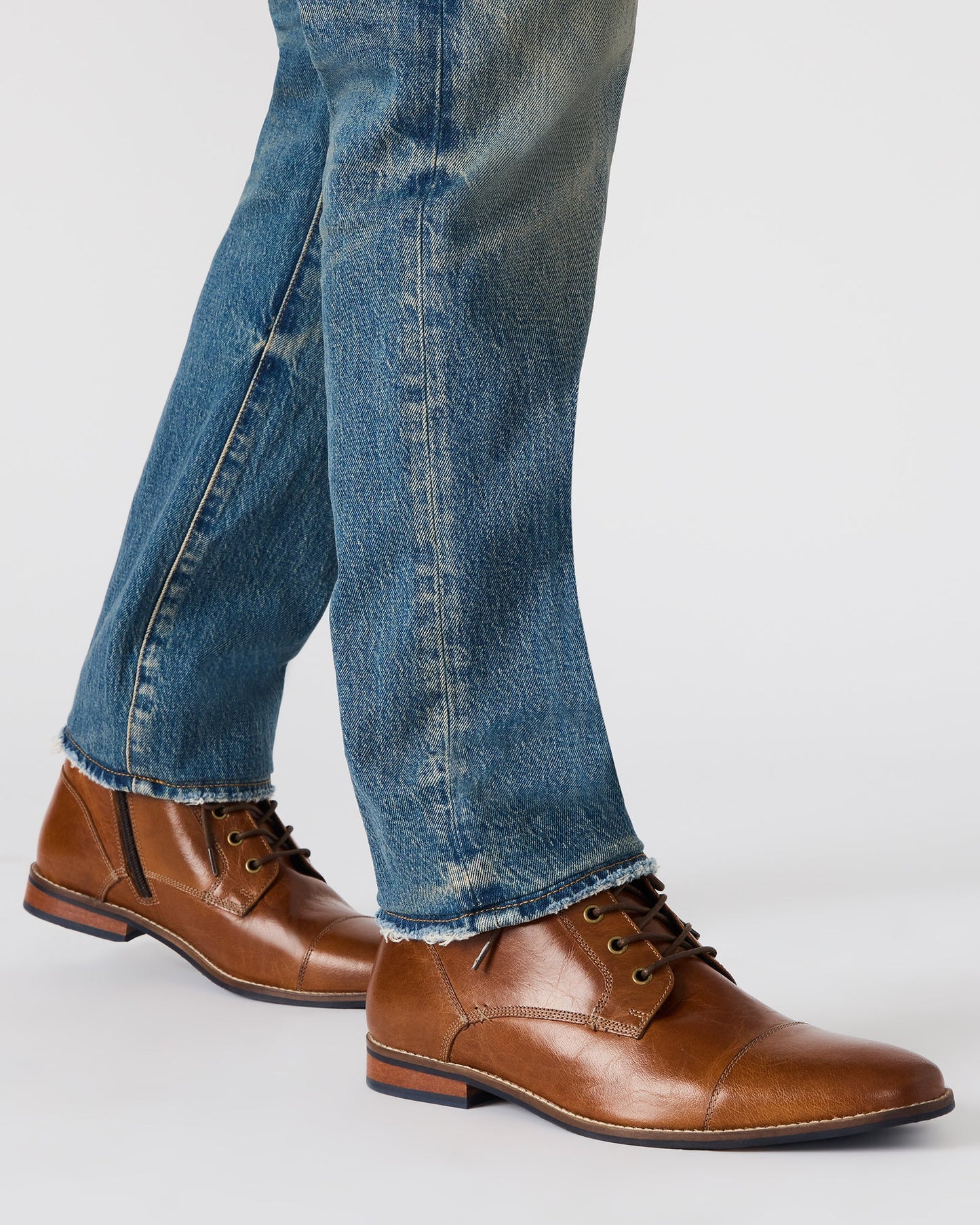 KREW COGNAC LEATHER