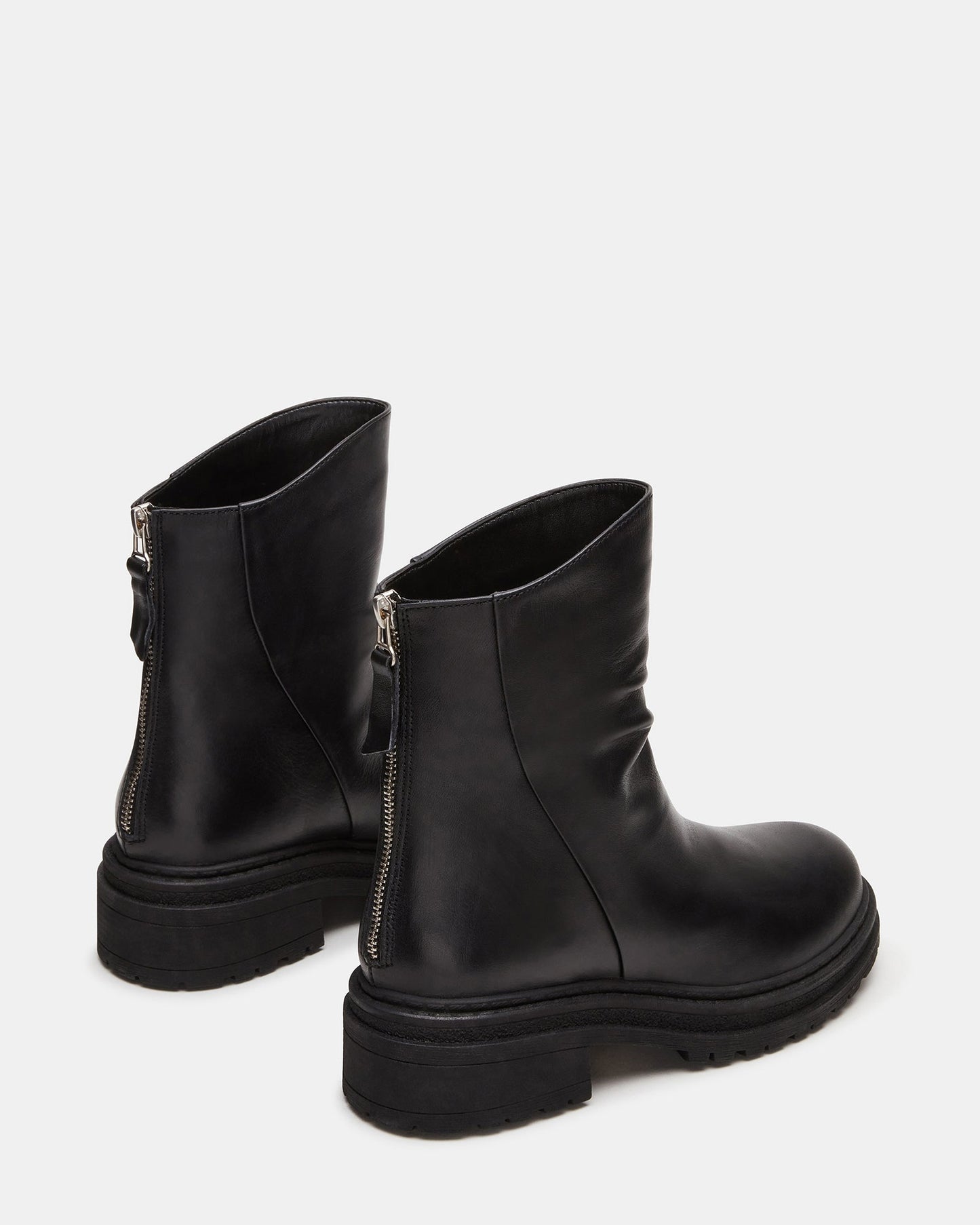 ESSENTIAL BLACK LEATHER