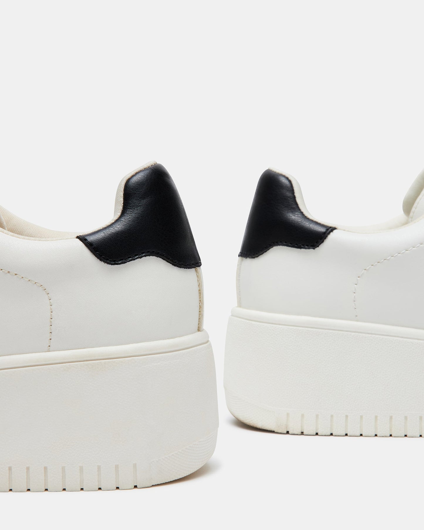 ROCKAWAY WHITE/BLACK